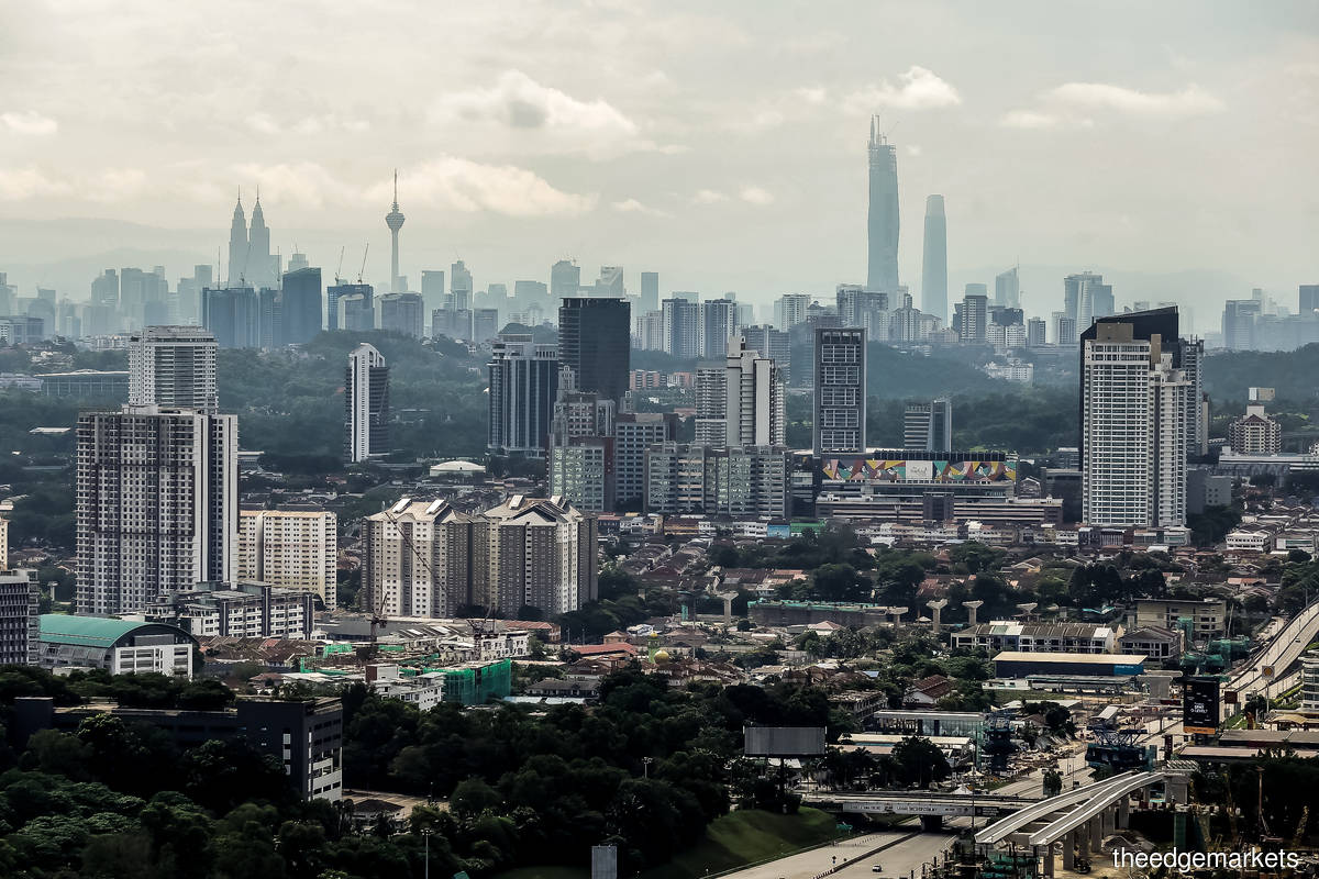 The Klang Valley, comprising Selangor, Kuala Lumpur and Putrajaya, recorded 2,545 total infections today (June 23). (Photo by Zahid Izzani Mohd Said/The Edge)